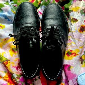 Vans Men’s Black Leather Authentic Skateboard Shoes Streatwear-Like New